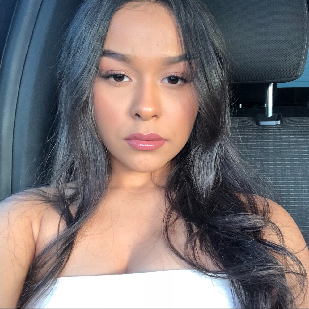 Meet your Posher, Jasmin